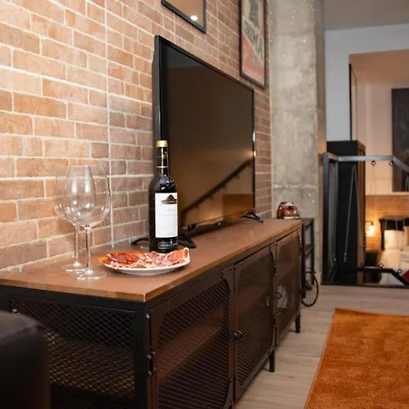 Soraya's Place - Chopin 2 Apartment *